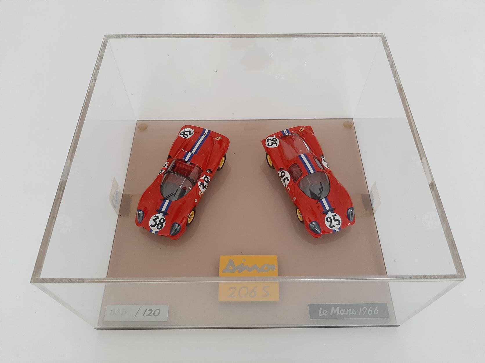 lephoenix : Ferrari Dino 206S Mans 1966 Set --> SOLD